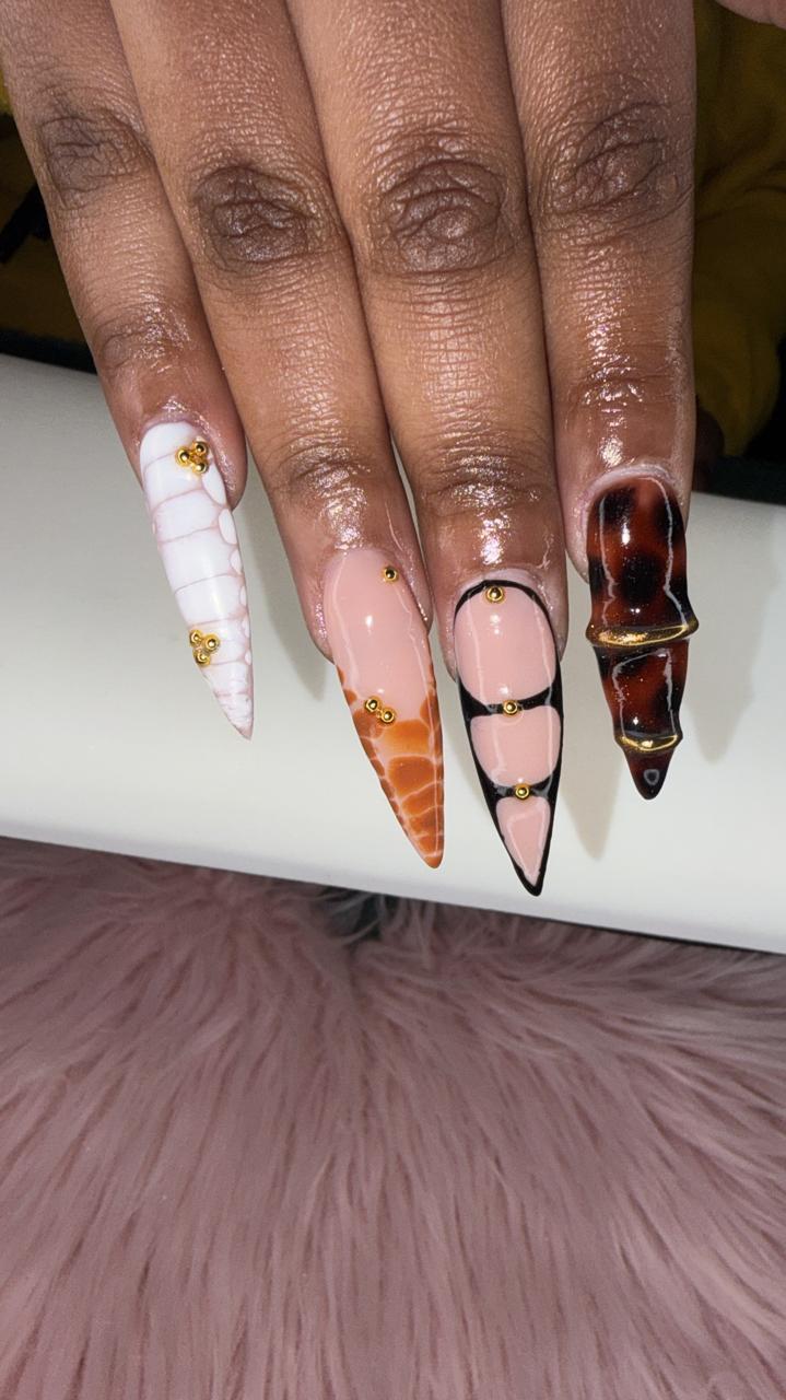 AllthingsbyLihleM cover photo